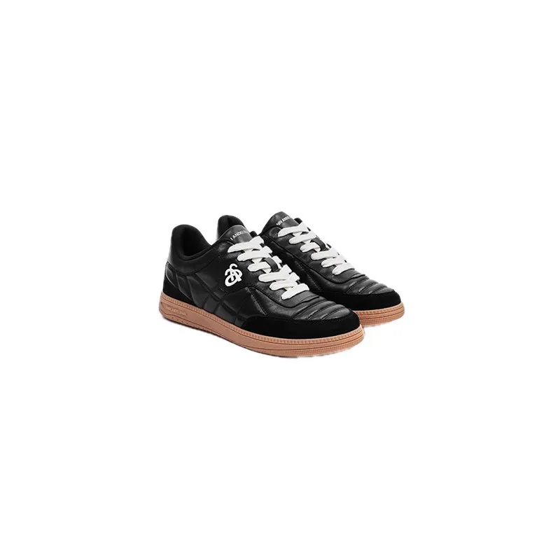 Black Cowhide Trainer