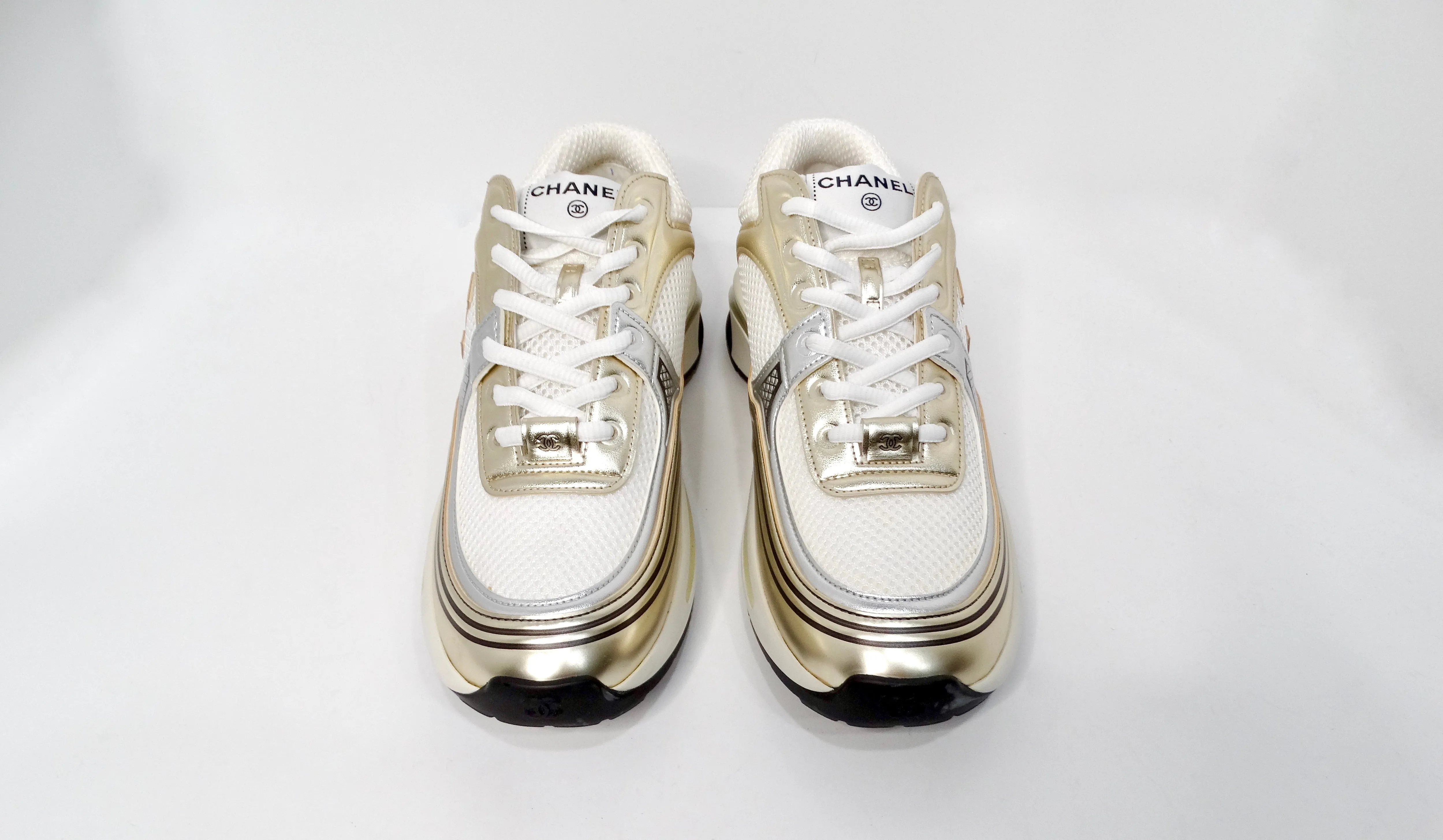 Chanel Metallic Calfskin Stretch Interlocking CC Low-top Sneakers