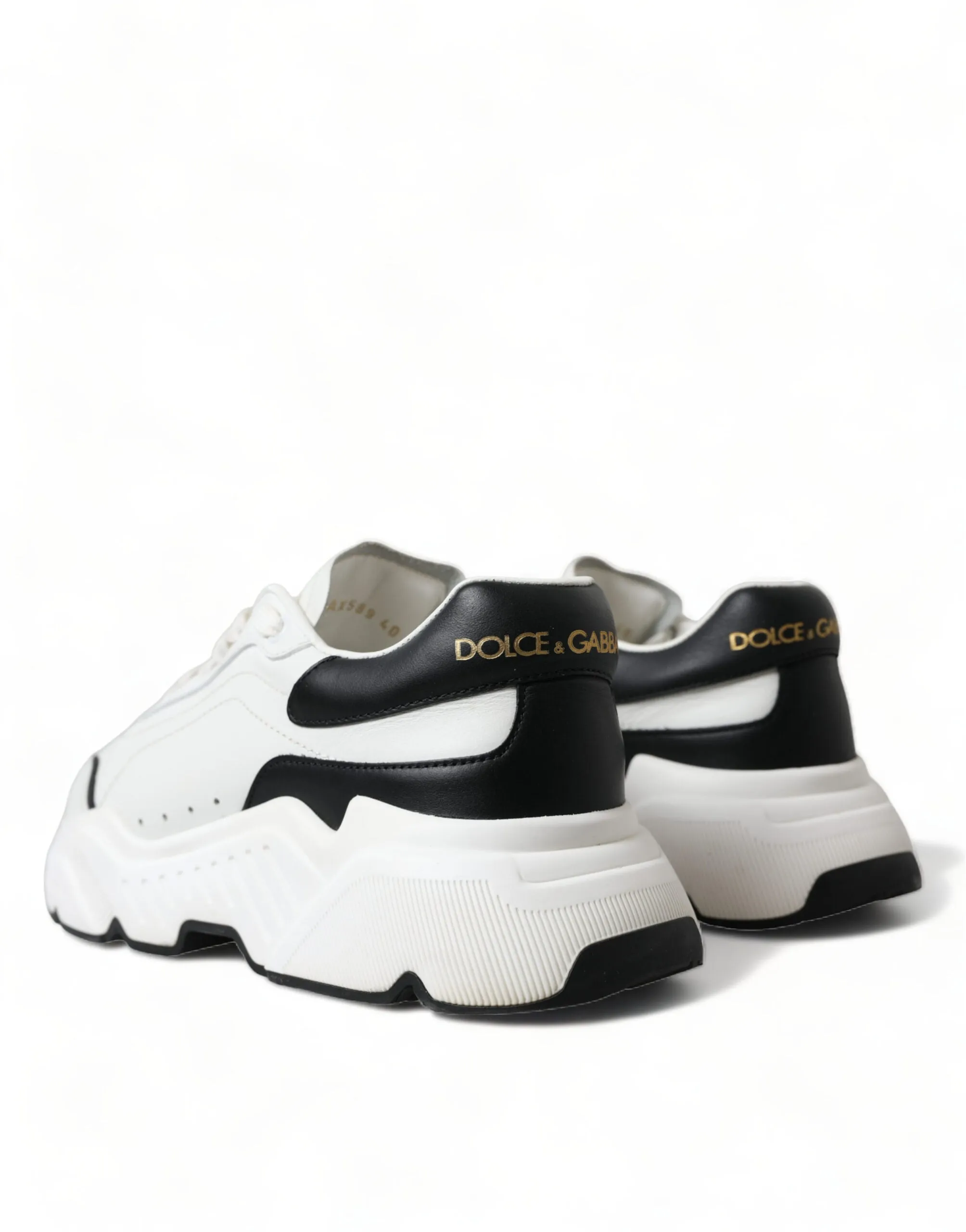 Chic Almond-Toe Daymaster Sneakers