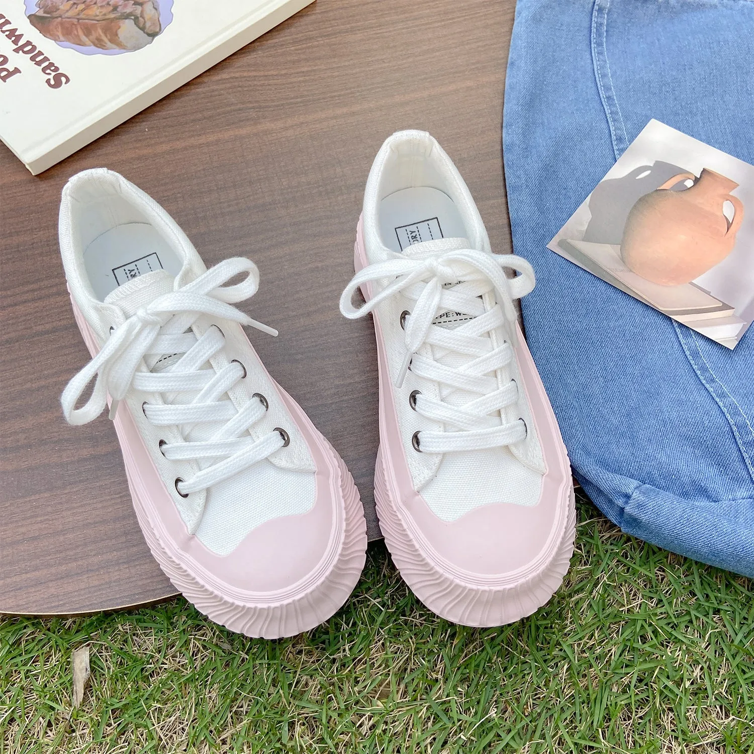 Chic Thick-sole Canvas Board Shoes