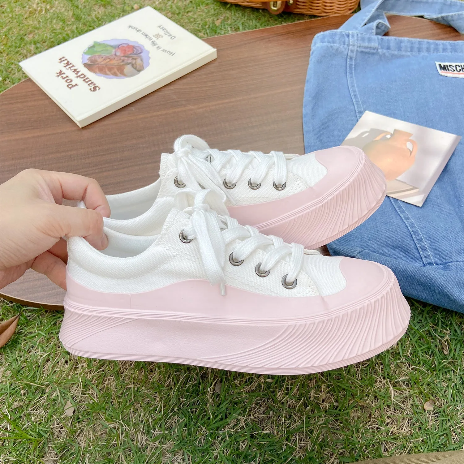 Chic Thick-sole Canvas Board Shoes